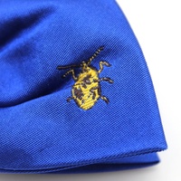 Nœuds papillon uniques pour hommes fabriqués à la main par l'usine de Shengzhou, ajustables, bleus, pré-noués, 100 % soie, personnalisés avec logo, motif insecte.