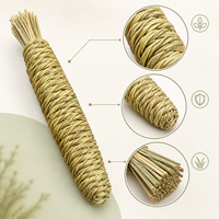 Jouet extra-large en herbe et radis pour lapins, cochons d'Inde, hamsters - Entièrement fait main, garde les animaux occupés, aide à moudre les dents