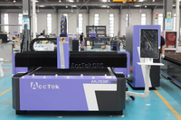 Machine de découpe laser à fibre CNC 3 axes à refroidissement par eau de haute précision, économique, pour la découpe de l'acier au carbone, de l'acier inoxydable et de l'aluminium