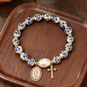 Braccialetto Rosario con Perle in Porcellana Blu e Bianca, Croce della Vergine Maria, Gioielli Religiosi per Preghiera - Product Image 1