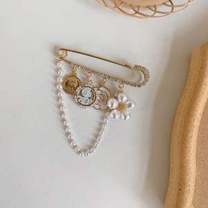 Broche de Haute Qualité Style Rétro Personnalisé, <span class=keywords><strong>Pin</strong></span>'s Polyvalent Tendance, <span class=keywords><strong>Corsage</strong></span> avec Perles pour Manteau ou Pull, Bijou Féminin à la Mode - Product Image 3