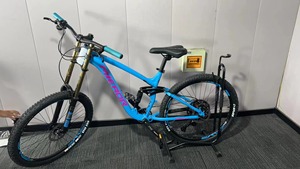 Bicicleta de Montaña MTB de 27.5 Pulgadas con Aleación de Aluminio, Freno de Disco Hidráulico, Ultraligera, Absorción de Impactos, 11 Velocidades para Descenso - Product Image 6