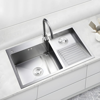 Évier de buanderie en acier inoxydable avec lavabo et double évier facile à nettoyer.