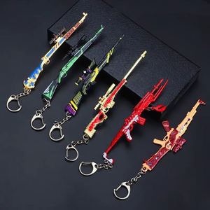 Llavero de metal superventas con forma de pistola, colgante de juguete de pistola miniatura, modelo de pistola colorido, llavero genial para coche, llavero de metal de alta calidad - Product Image 5