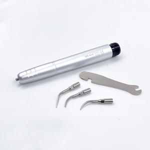 Scalatore d'aria dentale manipolo ad alta frequenza pneumatico <span class=keywords><strong>Scaler</strong></span> 2/4 fori di calcolo <span class=keywords><strong>Scaler</strong></span> 3 punte 135 ℃ autoclavabile - Product Image 4