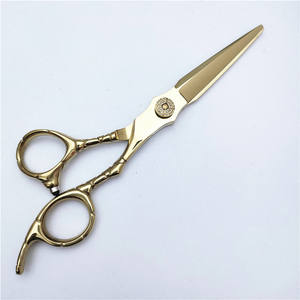 Ciseaux de coiffure Inoue Kazaku Gold, ciseaux à effiler de 62mm pour styliste de beauté, droitier, en acier inoxydable 440C - Product Image 5