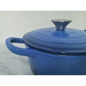 Marmite en <span class=keywords><strong>fonte</strong></span> émaillée écologique avec longue poignée, couvercle antiadhésif, compatible gaz et induction, pour ragoûts et plats mijotés – Vente en gros - Product Image 5
