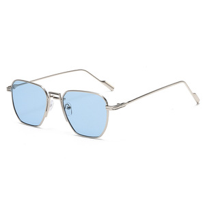 <span class=keywords><strong>Lunettes</strong></span> de soleil carrées polarisées de luxe en métal, unisexe, avec logo personnalisé, tendance 2025, pour hommes et femmes - Product Image 4