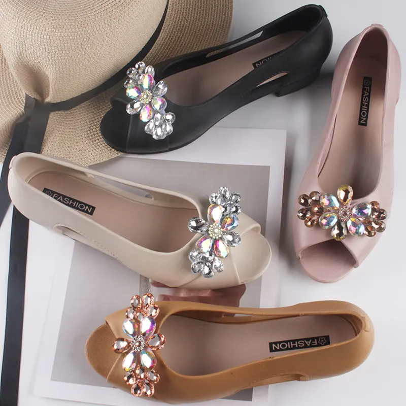Scarpe da donna di alta qualità moda sandali a becco di pesce Casual diamante fiore moda scarpe singole tacco grosso sandali da donna piatti