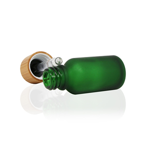 Bao Bì <span class=keywords><strong>Container</strong></span> Rỗng Tùy Chỉnh 30G 50G 100G 150G 8Oz Màu Xanh Lá Cây Tre Cơ Thể Bơ Mặt Kem Frosted Mỹ Phẩm Lọ Thủy Tinh Với Nắp - Product Image 3