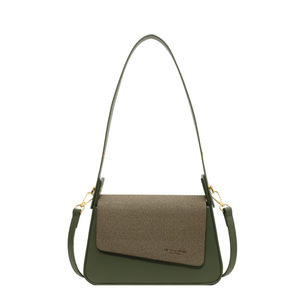 THK Sac à bandoulière simple tendance pour femmes, nouveauté, texture tendance, large bandoulière, sac carré de créateur - Product Image 3