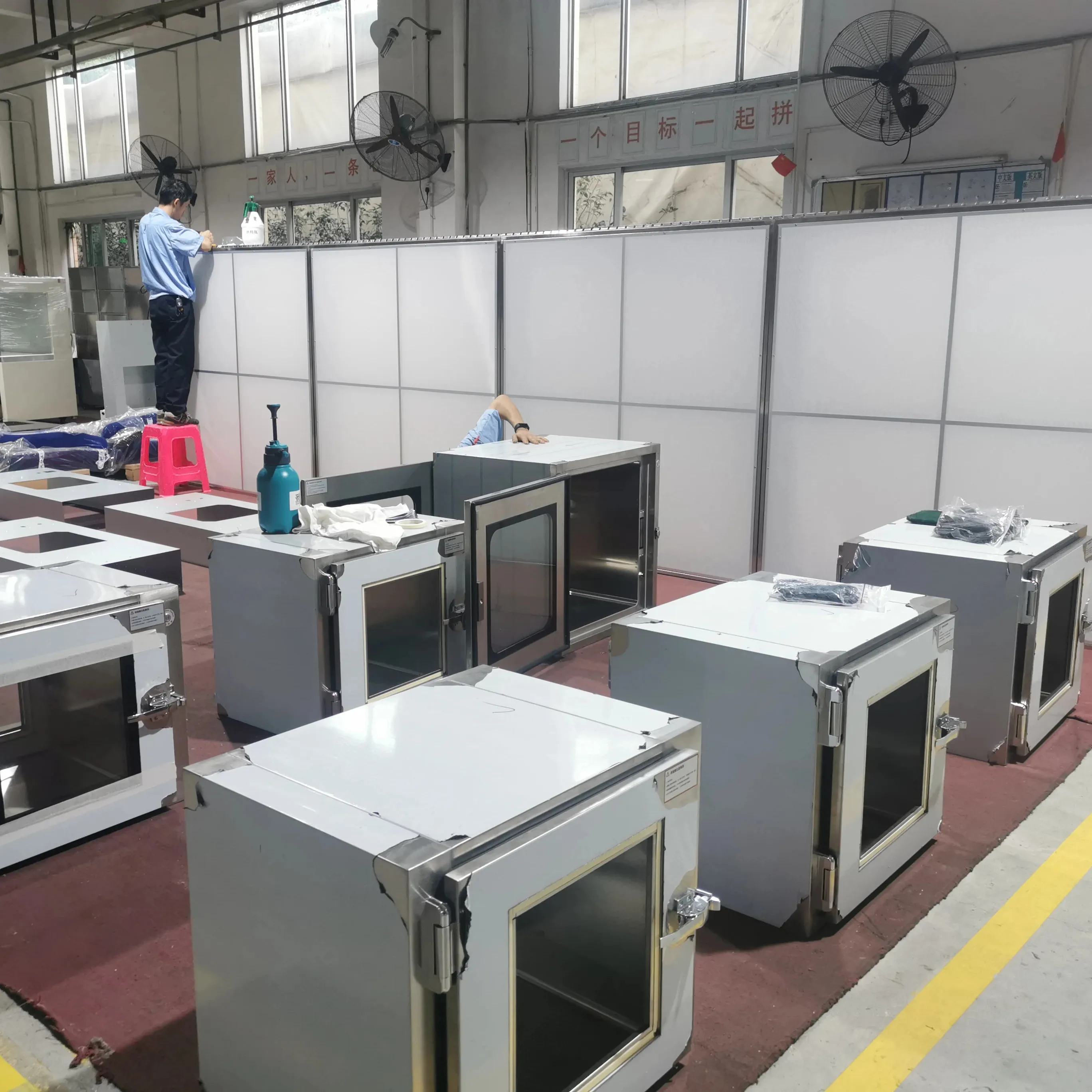 High Quality Stainless Steel Electronic Interlocking laboratory Clean Room pass thru Pass Box supplier