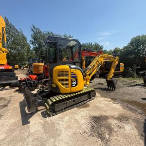 Excavadora Komatsu PC30 de Japón con Rendimiento Hidráulico Superior, Diseño de Cola Corta Flexible para Trabajos Urbanos en Espacios Reducidos - Product Image 2
