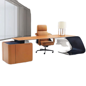 Moderner Massivholz Bugatti Chefschreibtisch mit Lackierter Oberfläche Stilvoller Computertisch für Villennutzung - Product Image 1