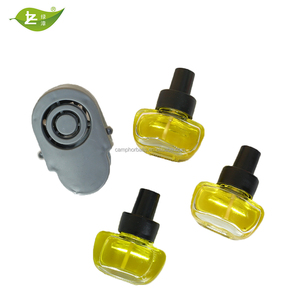 Promotion Prix Usine Cadeau <span class=keywords><strong>3</strong></span> <span class=keywords><strong>en</strong></span> <span class=keywords><strong>1</strong></span> <span class=keywords><strong>D</strong></span>ésodorisant Liquide pour Grille <span class=keywords><strong>d</strong></span>'Aération de Voiture - Product Image 4