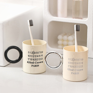 Tasse de brossage, tasse d'eau, tasse de brosse à dents épaisse de ménage, tasse en gros avec poignée - Product Image 1