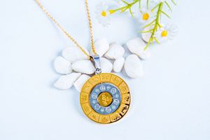 Collana Amuleto in Acciaio al Titanio con Ciondolo a Nove Palazzi e Dodici Segni Zodiacali, Vendita Diretta dalla Fabbrica, Articoli Religiosi, Articolo di Grande Successo - Product Image 4