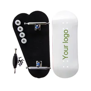 Vente en gros Custom Tech Deck Finger Skateboard en bois d'érable Mini touche en bois 34mm