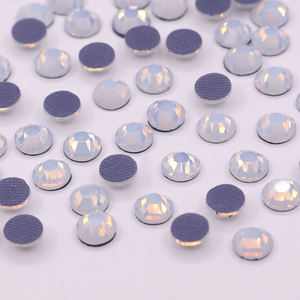 Vente en gros SS4 SS6 SS8 Crystal AB Hot fix Flatback Rhinestones en vrac, DIY Loose Hotfix Glass Rhinestones Hot Fix Crystal Stones - Product Image 6