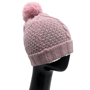 LANDBAS Bonnet décontracté unisexe pour adulte, idéal pour l'hiver, tour de tête 56-58 cm, tricot uni à motif torsadé, matériau métallique, badge métallique - Product Image 1