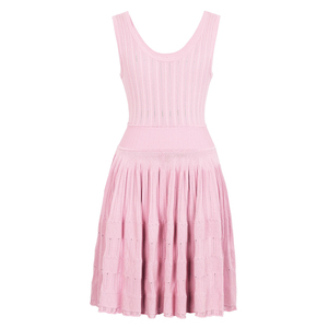 Miniabito in maglia da donna semplice con vita naturale, plissettato, a balze, scollo rotondo, senza maniche, lavorazione traforata, tinta unita, modello 2026 - Product Image 3