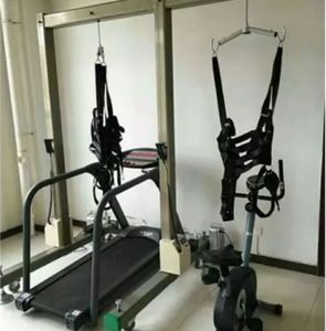 Équipement de réadaptation sur tapis roulant pour les personnes âgées et handicapées qui ont des difficultés à marcher normalement - Product Image 4