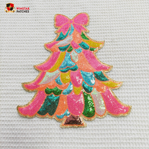 新しいカスタマイズされた卸売ホリデーボウクリスマスツリー大きなキラキラスパンコール刺繍スティックアイロンパッチ服 - Product Image 2