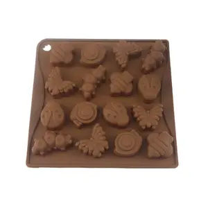 批发热卖OEM批发14腔食品级3D方形花形卡通蛋糕模具硅胶烘焙模具儿童