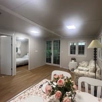 Maison conteneur préfabriquée stable et pratique, avec structure en acier de haute qualité, isolation et assemblage rapide, conçue pour usage bureautique et résidentiel