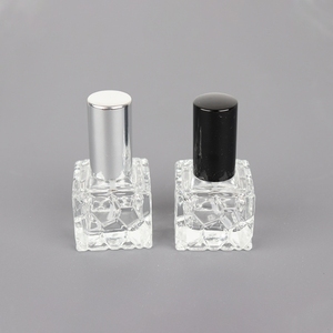 Prueba vacía 10ml Square Spray Glass Packaging Botella <span class=keywords><strong>de</strong></span> perfume <span class=keywords><strong>de</strong></span> vidrio Portable Clear Women Spray Atomizer - Product Image 3