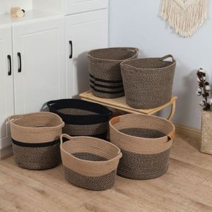 ตะกร้าหวายเทียมแบบมีฝาปิด ตะกร้าซักผ้าคุณภาพสูง 3 ชั้น ติดผนัง ชุด 2 ใบ - Product Image 6