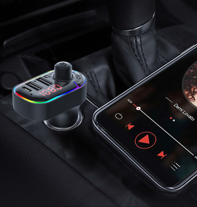 Hotselling 3.1A <span class=keywords><strong>USB</strong></span> Car Charger FM Transmitter đen cho điện thoại thông minh hỗ trợ OEM tùy chỉnh - Product Image 3