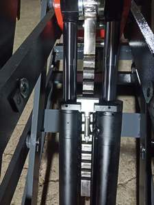 बिक्री पर स्वचालित रूप से न्यूमेटिक सुरक्षा लॉक के साथ मध्य वृद्धि कैंची कार लिफ्ट - Product Image 4