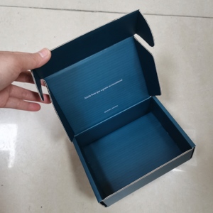 小さな段ボールの郵便箱ホワイト郵送用包装ロイヤルメール小さな小包 - Product Image 2