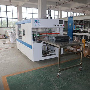 Machine d'emballage <span class=keywords><strong>auxiliaire</strong></span> semi-automatique SanLi pour bouteilles en plastique <span class=keywords><strong>de</strong></span> différentes tailles et capacités Garantie 1 an Facile à utiliser - Product Image 3