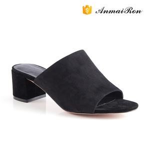 Hot Sale Pabrik OEM Terbaru Wanita Sandal Sepatu dan Sandal Tumit Tebal Sandal - Product Image 2