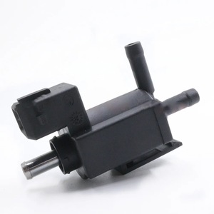 Conector Metálico Yunnuo para Tubería de Retorno de Bomba de Alta Presión 1112250 E06, Repuesto para Vehículos Haval, Great Wall e Isuzu - Product Image 2
