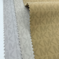 Tissu en microfibre souple de qualité textile PU avec support tricoté 300GSM, résistant à l'usure, épaisseur 0,6 mm pour vestes et manteaux