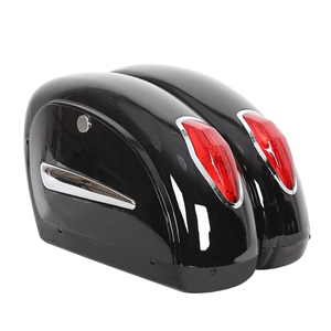 Alforja Negra con Luz Trasera para <span class=keywords><strong>Honda</strong></span> <span class=keywords><strong>Shadow</strong></span> 600 <span class=keywords><strong>750</strong></span> VLX Valkyrie <span class=keywords><strong>VT</strong></span> F VTX LN - Product Image 1