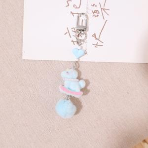 Breloque de sac en peluche floquée en forme de cheval avec cœur perlé, pompon, pendentif boule de poils, porte-clés, 2026 - Product Image 4