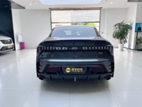 Lynk & Co 03, berline d'occasion haut de gamme chinoise avec moteur turbo automatique, pneus R18, intérieur sombre et confort luxueux