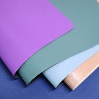 Cuir synthétique PU souple gaufré, imperméable et extensible pour la tapisserie de canapé et les textiles de maison