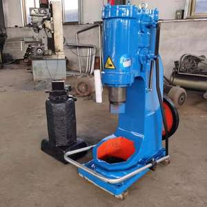 Marteau de forgeage pneumatique C41 25 kg, moteur à air comprimé, 220/380 V, 2,2 kW - Product Image 2