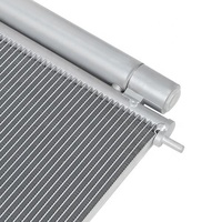 Condenseur de voiture d'alimentation directe d'usine de la Chine adapté pour Suzuki SWIFT DZIRE 2017 OE 95310M55R00 condensateur de voiture à courant alternatif de refroidissement du moteur