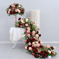 Guirlande de roses blanches très demandée pour centres de table, arche artificielle pour décoration de mariage, rangée florale pour allée