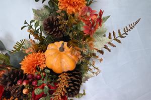 Couronne de fleurs d'automne personnalisée populaire pour Thanksgiving, avec tournesols et citrouilles, à suspendre à la porte - Product Image 4
