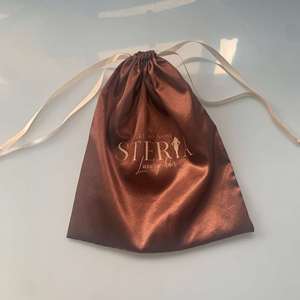 Sacs à cordon personnalisés en satin avec logo imprimé pour bijoux, cils, chaussures, sacs à main et emballages de produits capillaires - Product Image 5