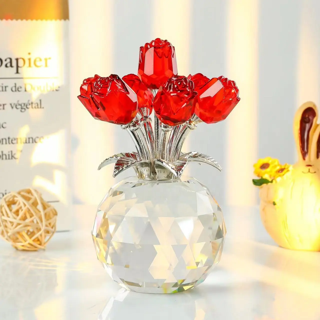 Vente en gros de presse-papier top k9 en cristal de rose avec fleur, cadeau de saint valentin avec abat-jour en verre transparent pour décoration de table
