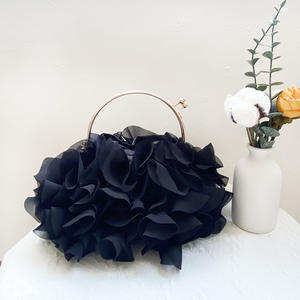 ファッションフラワークラッチ財布イブニングバッグ女性フォーマルパーティーローズウエディング財布レディースサテンフラワーハンドバッグ - Product Image 3