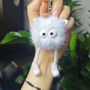 Lindo llavero de dibujos animados, muñeco de peluche, colgante de bola de carbón pequeña para bolso, accesorios para llavero de coche, pequeño regalo hecho de aleación de metal y plástico - Product Image 5
